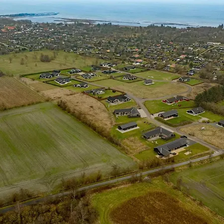 Feriehus Amazing In With Sauna Hadsund
